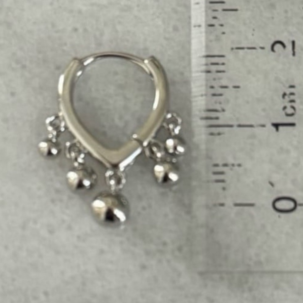 Sterling Silver Triangle Beaded Fringe Hoop Earrings
Brand New - Picture 2 of 4
